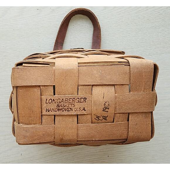 LONGABERGER BASKET-Mail-Keys-Leather Handle-Hanging-Handmade-Signed-1985 - Picture 2 of 13